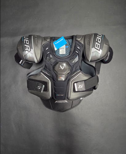 Brand new Men's Large Intermediate Bauer Supreme F50 Pro Shoulder Pads