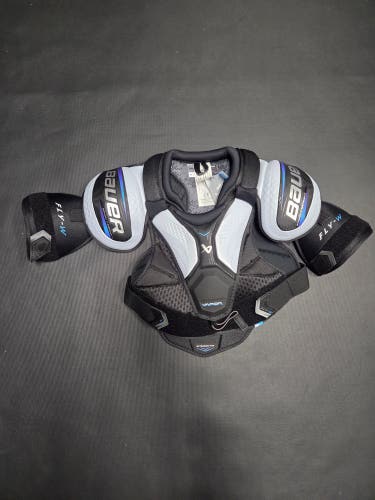 Brand new Women's Medium Senior Bauer Vapor Fly-W Shoulder Pads