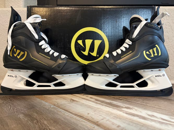 Black 2025 Warrior Alpha Pro Hockey Skates Wide Width 7.5, wide, used 1 time for 1hr