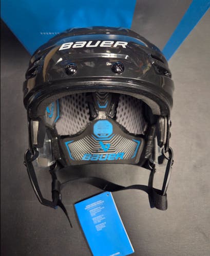 Brand New Senior Medium Bauer Re-Akt 70 Black helmet only