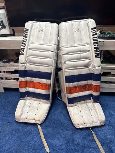 35" Vaughn Velocity 4 Goalie Leg Pads (Used) pro stock