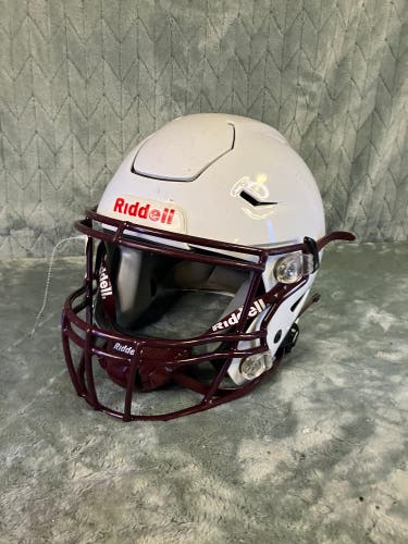 Youth Medium Riddell SpeedFlex Helmet (Used)