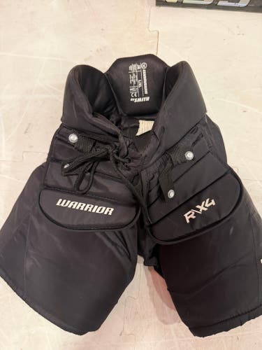 Junior Large/Extra Large Warrior Ritual X4 Hockey Goalie Pants (Used)