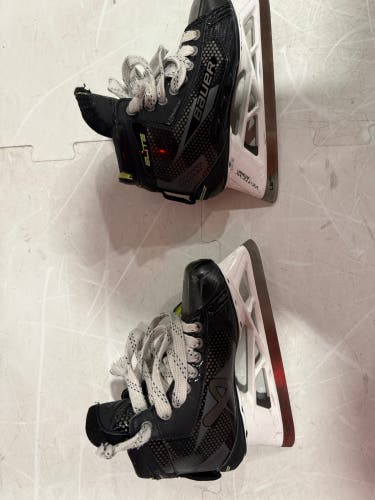 2024 Bauer Elite Hockey Goalie Skates Size 4 (Used)