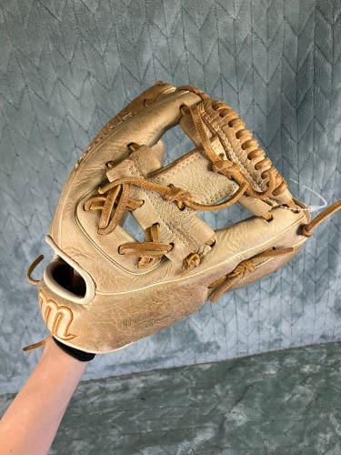 Brown Marucci Oxbow RH Infield Baseball Glove 11.5" (Used)