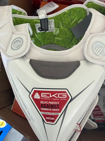 Medium Adult Maverik M5 Shoulder Pads (New)