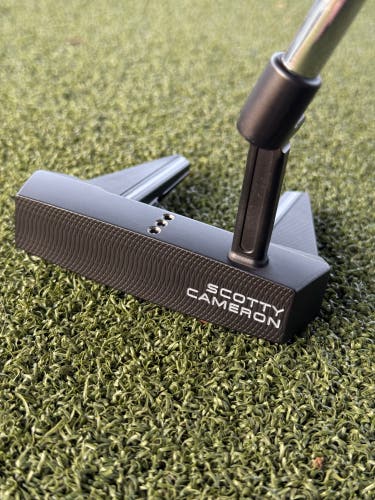 Custom Black Scotty Cameron Phantom 7.2 34 Inch Putter