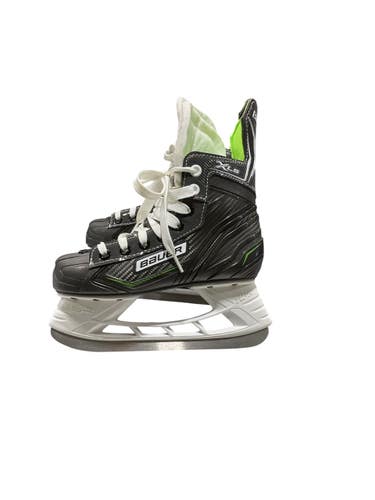 Used Bauer XLS Junior Hockey Skate Junior 02 11847-S000038283