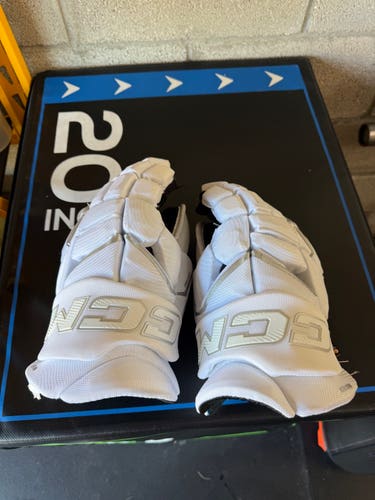 CCM JetSpeed FT8 Pro Gloves 14" - White