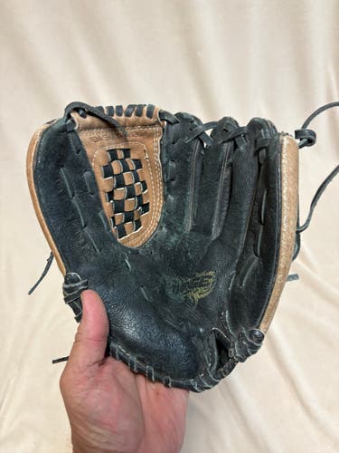 RH Rawlings Savage Baseball Glove (Used)