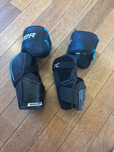 Senior Medium Bauer Bauer X Elbow Pads (Used)