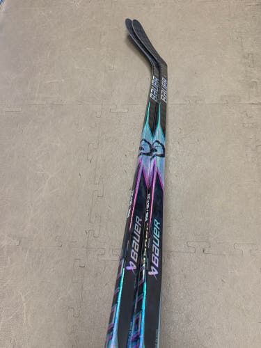 Intermediate Bauer Proto2 Right Hand Hockey Stick P92 65 Flex (New) - 2 pack