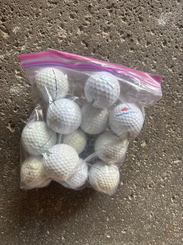 Titleist Balls 12 Pack (1 Dozen) (Used)