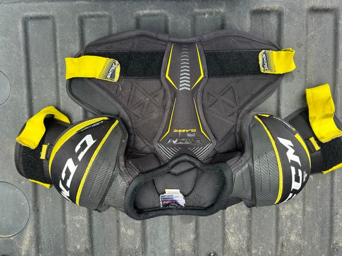 Youth CCM Shoulder and Elbow pad combo