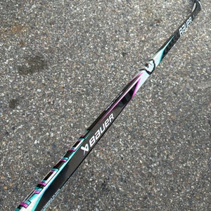 Senior Bauer Proto2 Hockey Stick Right Handed 77 Flex (Used)