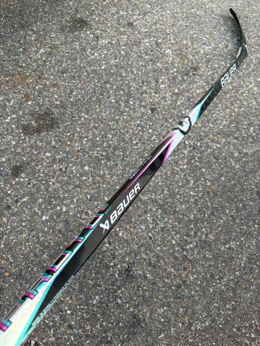 Senior Bauer Proto2 Hockey Stick Right Handed 77 Flex (Used)