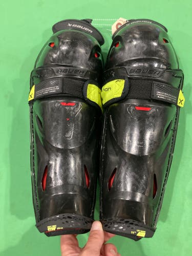 Used Junior Bauer Vapor 3X Shin Pads 11"