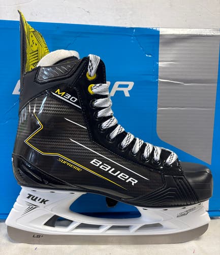 Black Bauer Supreme M30 Hockey Skates Regular Width 11.5 (New)