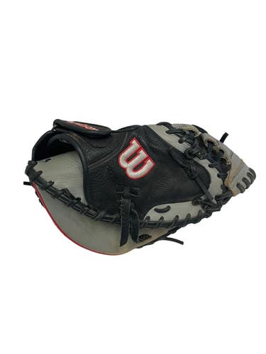 Used Wilson A10RB24CM33 BB/SB Catchers RH Throw Black And Grey 33" 11692-S000152082