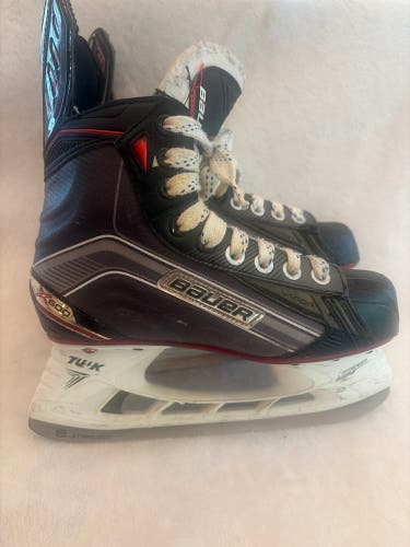 Black/Gray Bauer Vapor X600 Hockey Skates Regular Width Size 3 (Used)