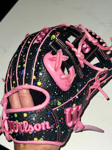 Wilson a2000 baseball glove