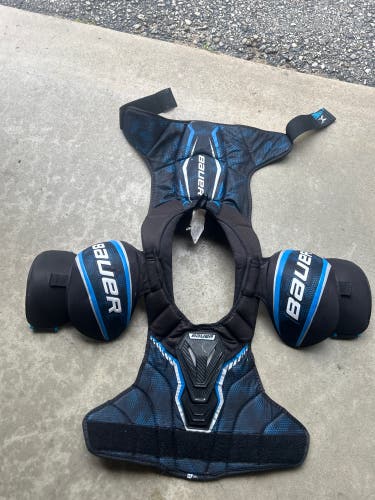 Large Senior Bauer Vapor X Shoulder Pads (Used)
