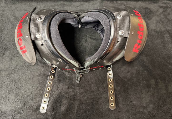 Riddell Youth S2 Shoulder Pads Small (11399)