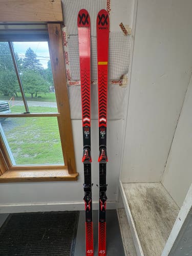 Volkl 211 cm Racing Skis