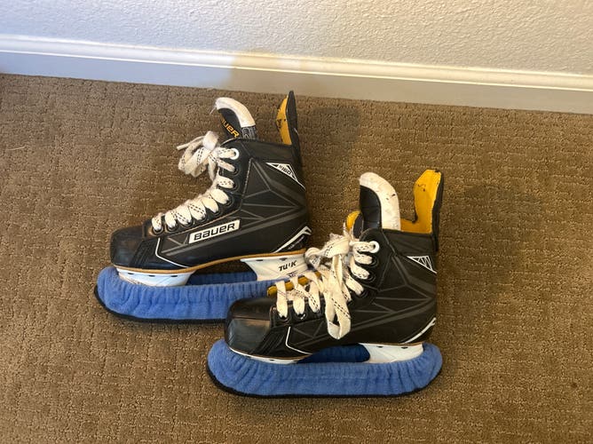 Black 2016 Bauer Supreme S160 Hockey Skates Regular Width Size 2 (Used)