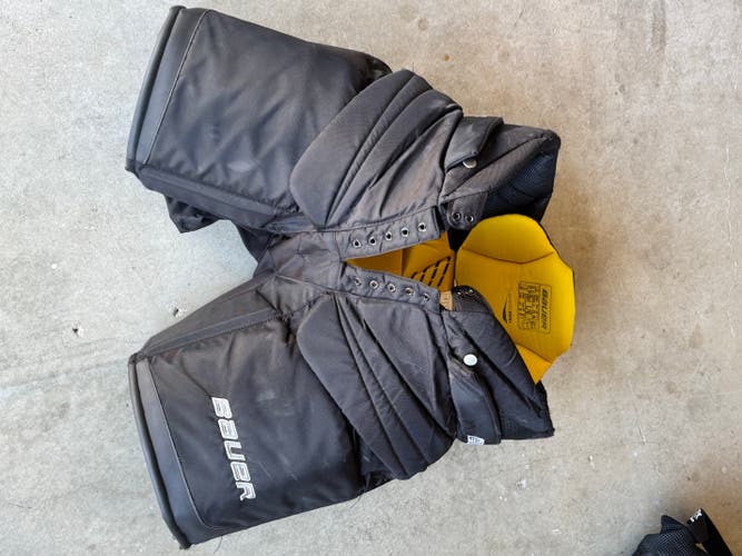 Senior Large Bauer TotalOne NXG 1 Hockey Goalie Pants (Used)