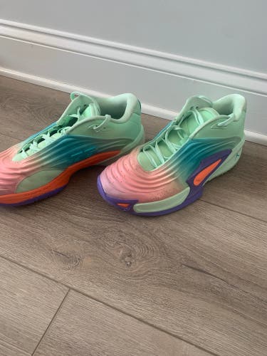 Jordan Luka 3 Blurred Vision * Men's Size M 11.5 Adult** Like NEW** Shipping discount include