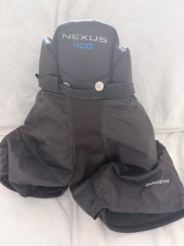Youth Large Bauer Nexus 400 Hockey Pants (Used)