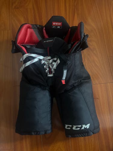 Men's Junior Large CCM JetSpeed FT390 Hockey Pants (Used)