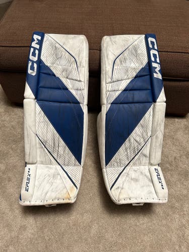 34" 2023 CCM EFlex 6.9 Goalie Leg Pads (Used)