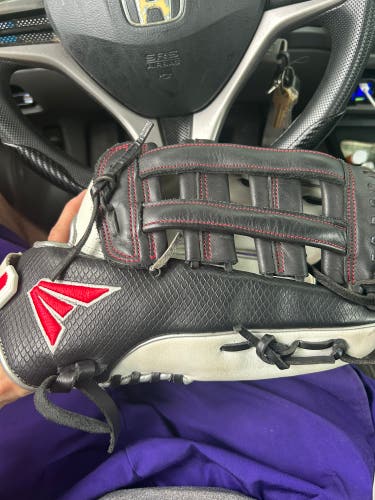 Easton Tournament elite RH Baseball Glove 14" (Used)