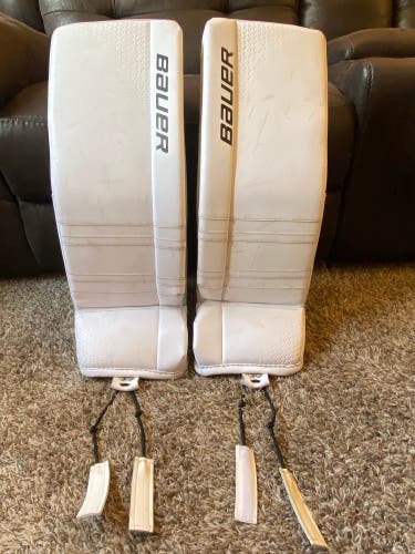Medium Bauer GSX Goalie Leg Pads (Used)