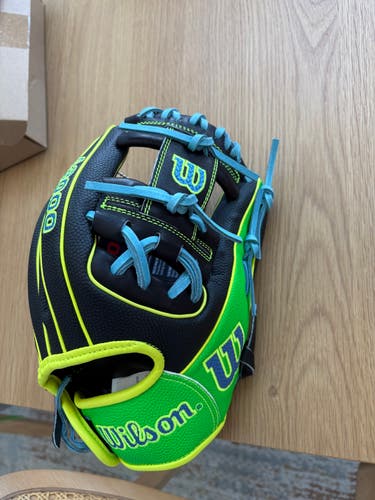 2025 Wilson Infield RH A2000 PF88 Baseball Glove 11.25" (New)