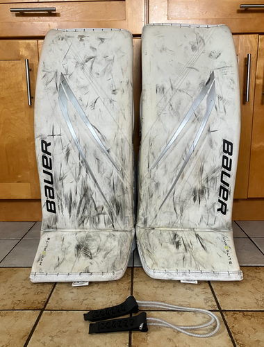 34" 2023 Bauer Vapor Hyperlite 2 Goalie Leg Pads (Used)