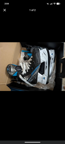 Black True TF9 Hockey Skates Regular Width Size 5.5 (Used)