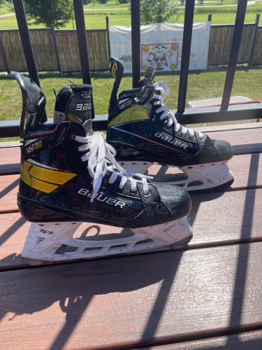 Bauer Supreme Ultrasonic Hockey Skates Size 6.5 Fit 1