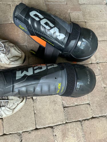 Senior CCM XF Pro 14" Shin Pads (Used)