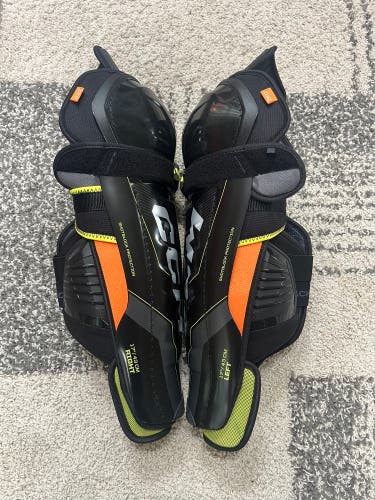 Senior CCM Tacks 17" Shin Pads (Used)