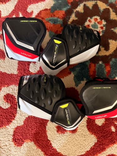 Like new Senior Large Bauer Vapor Hyperlite Elbow Pads Pro Stock (New)
