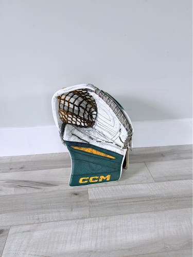 CCM EFLEX 7 PRO 580 Game Ready Glove