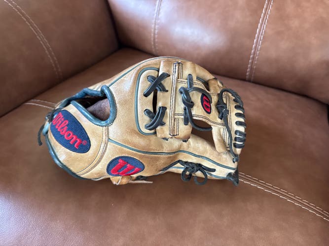 Wilson A2000 RH Infield Baseball Glove 11.5" (Used)