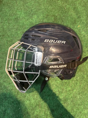 Blue Small Bauer Re-Akt 85 Helmet (Used)