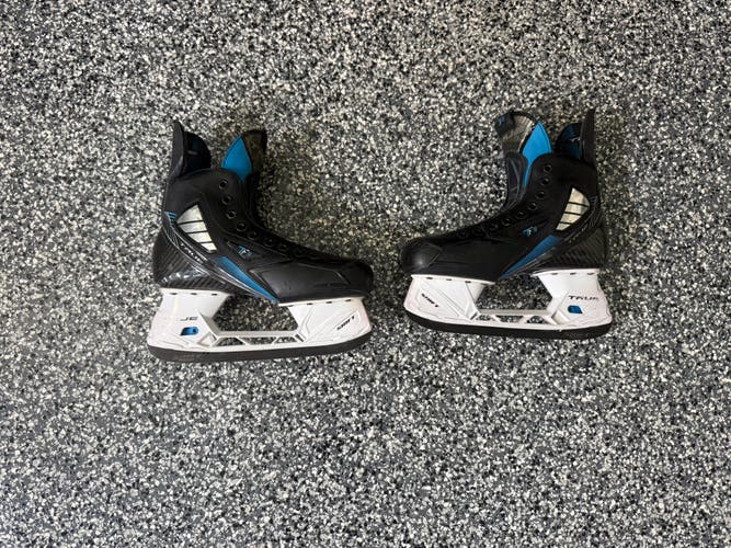 True TF9 Hockey Skates 7 (Used)