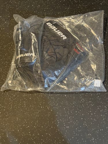Youth Medium Bauer Lil Sport Hockey Pants (New)