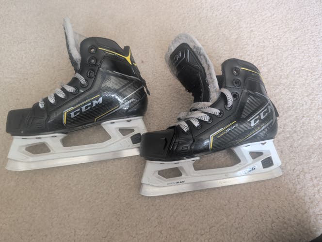 2024 CCM Super Tacks 9370 Hockey Goalie Skates Regular Width (Used)