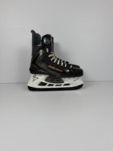 Used Size R:6.5 L:7 Fit 2 Senior Bauer Vapor Flylite Pro Stock Hockey Skates - Black